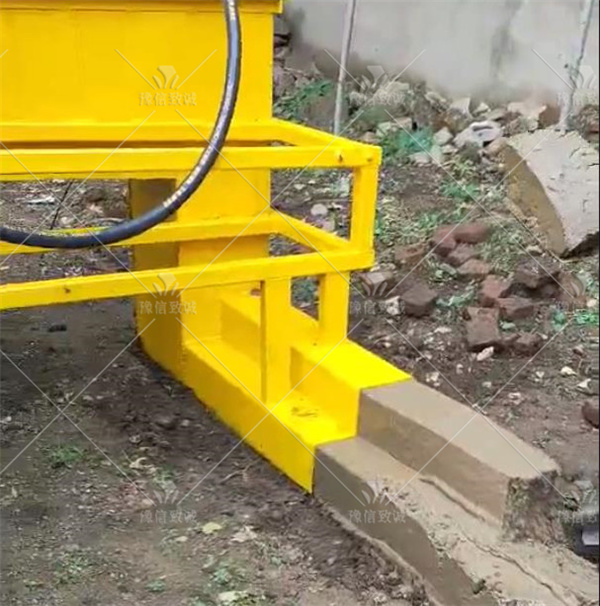 水溝臺帽滑模成型